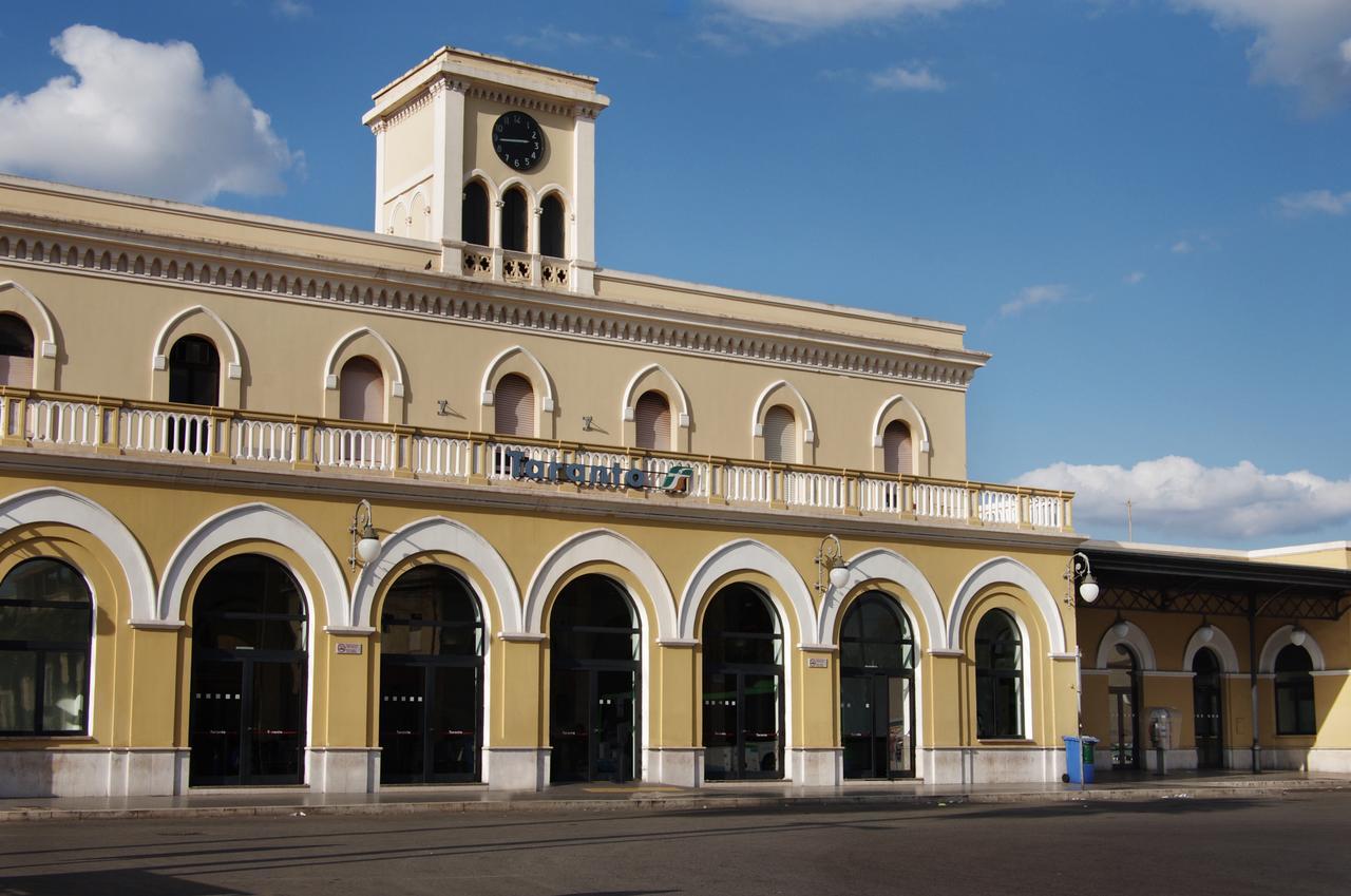 B&B Stazione37 Taranto Dış mekan fotoğraf